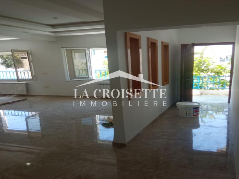 Triplex S+3 avec terrasse à Sidi Bou Saïd